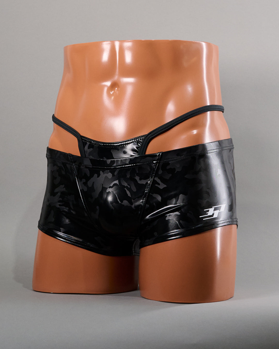 coming-soon【REALISE】Subwoofer Shorts — Stealth Mode (LMP-002M-KTR)