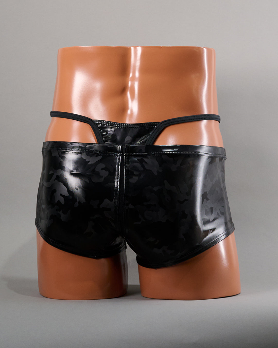 coming-soon【REALISE】Subwoofer Shorts — Stealth Mode  (LMP-002M-KTR)